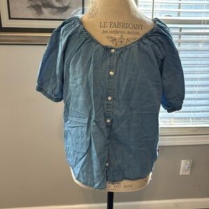 Levi’s button off shoulder top